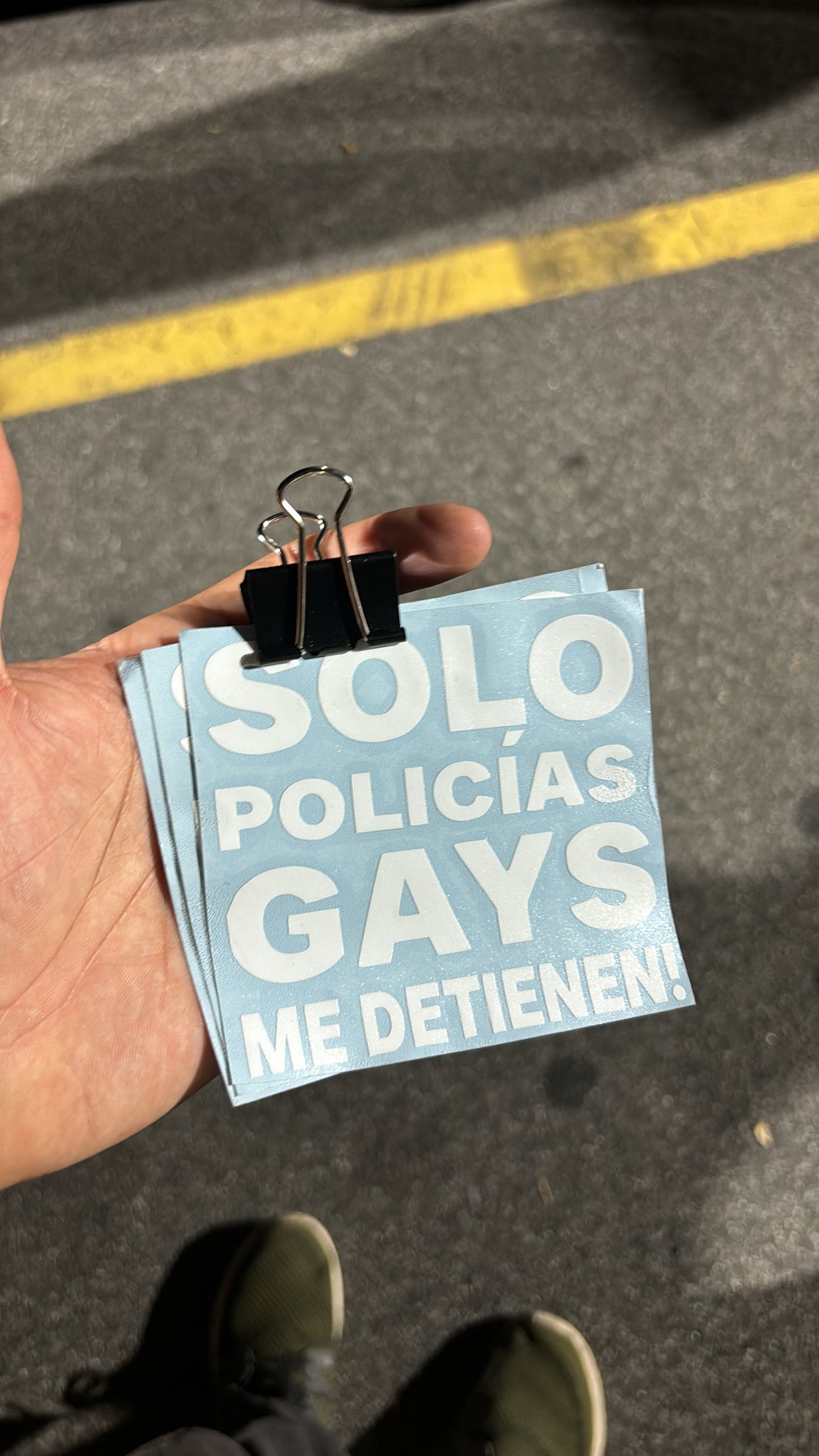 Solo policías gays me detiene 🚓 sticker
